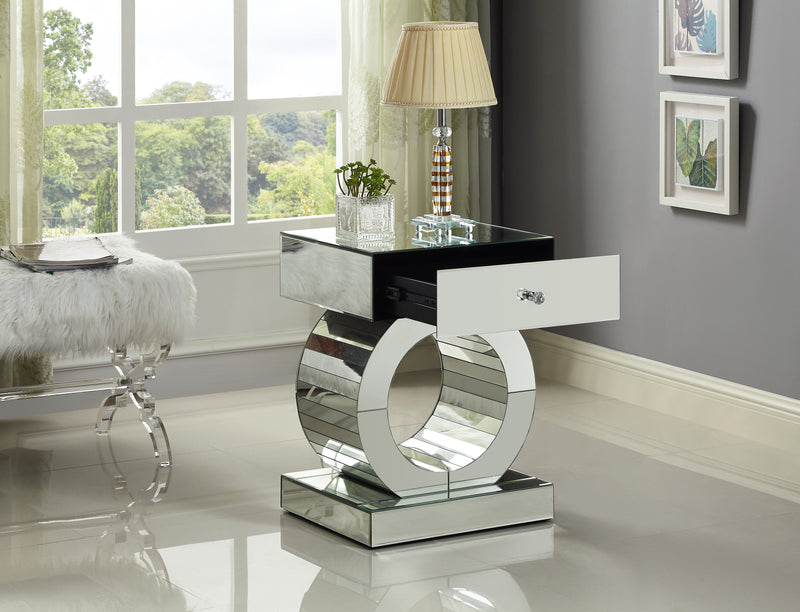 Meridian Furniture Jocelyn Mirrored End Table