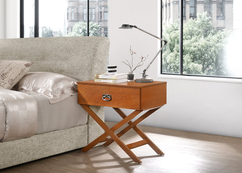 Glory Furniture Xavier White 1 Drawer Nightstand