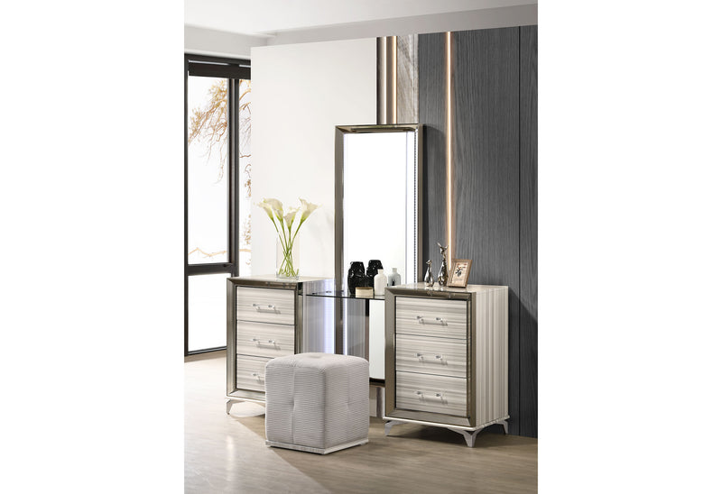 Global Furniture Zambrano White Vanity with LED