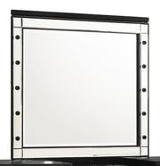 New Classic Furniture Valentino White Vanity Set