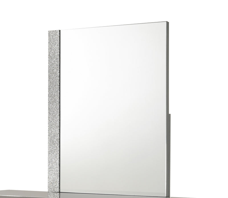 New Classic Furniture Paradox White Dresser And Mirror