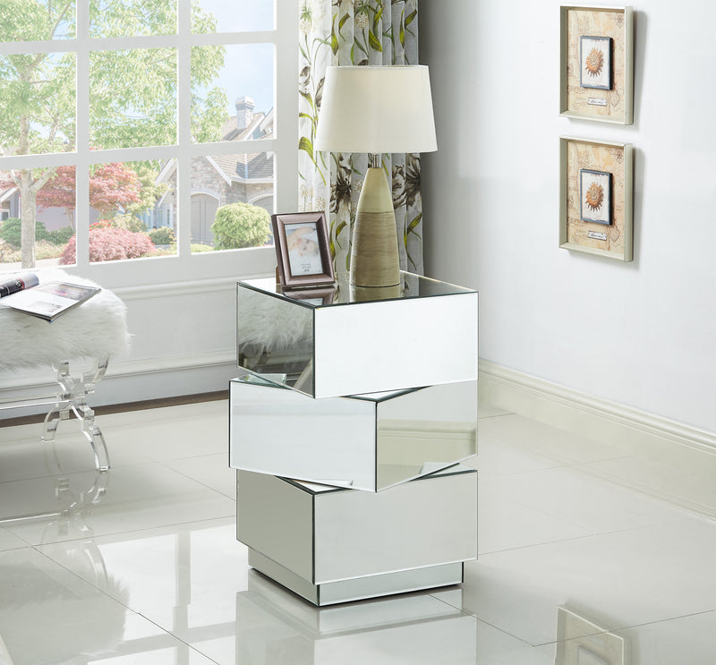 Meridian Furniture Haven End Table