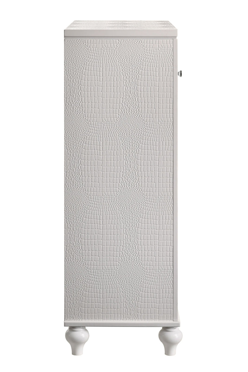 New Classic Furniture Valentino White Chest