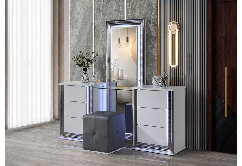 Global Furniture Ylime White Vanity with LED