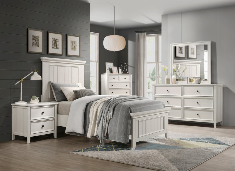 Home Elegance Donahue White Chest