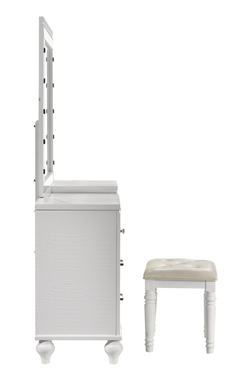 New Classic Furniture Valentino White Vanity Set