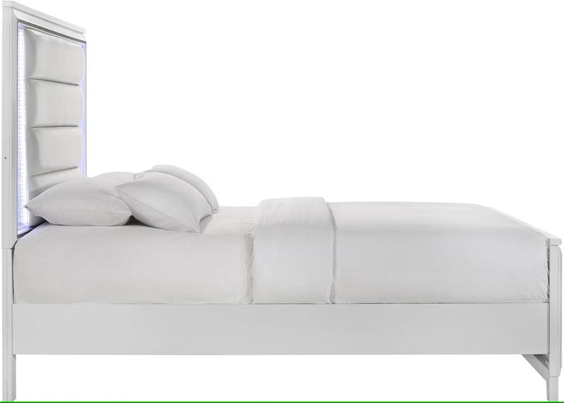 Elements International Moondance Full Panel Bed in White