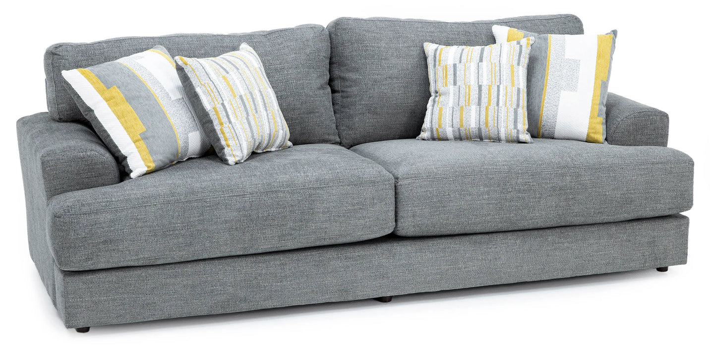 3970 Sofa & Loveseat